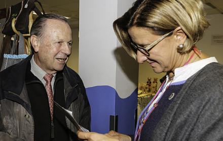 Gerhard Habl trifft LH Johanna Mikl-Leitner beim Dirndlkirtag in Hofstetten-Grünau 
